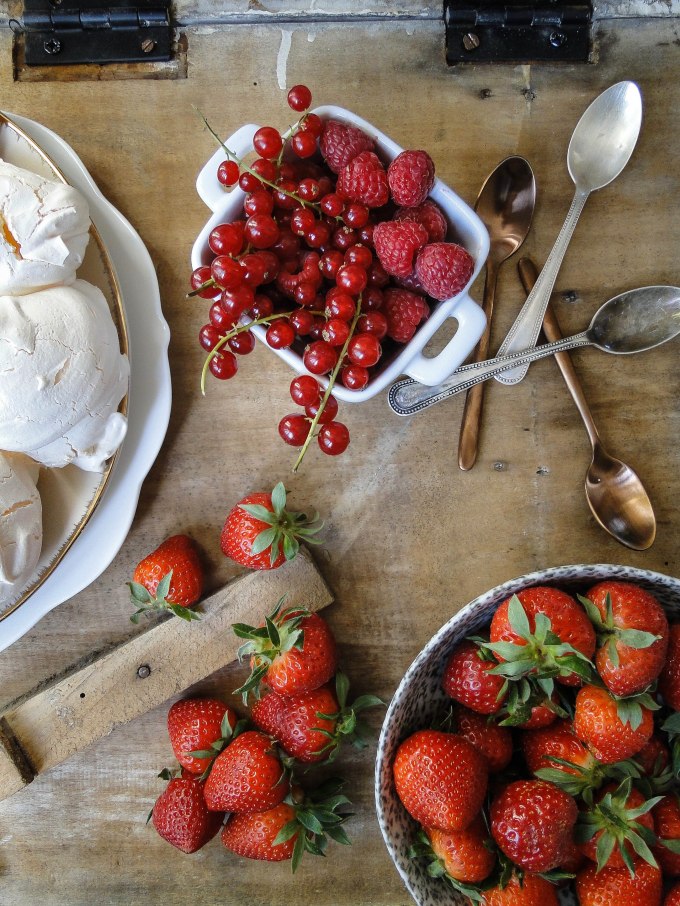 Easter meringue wreath-4
